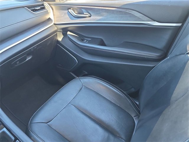 Used 2021 Jeep Grand Cherokee L Limited image 15