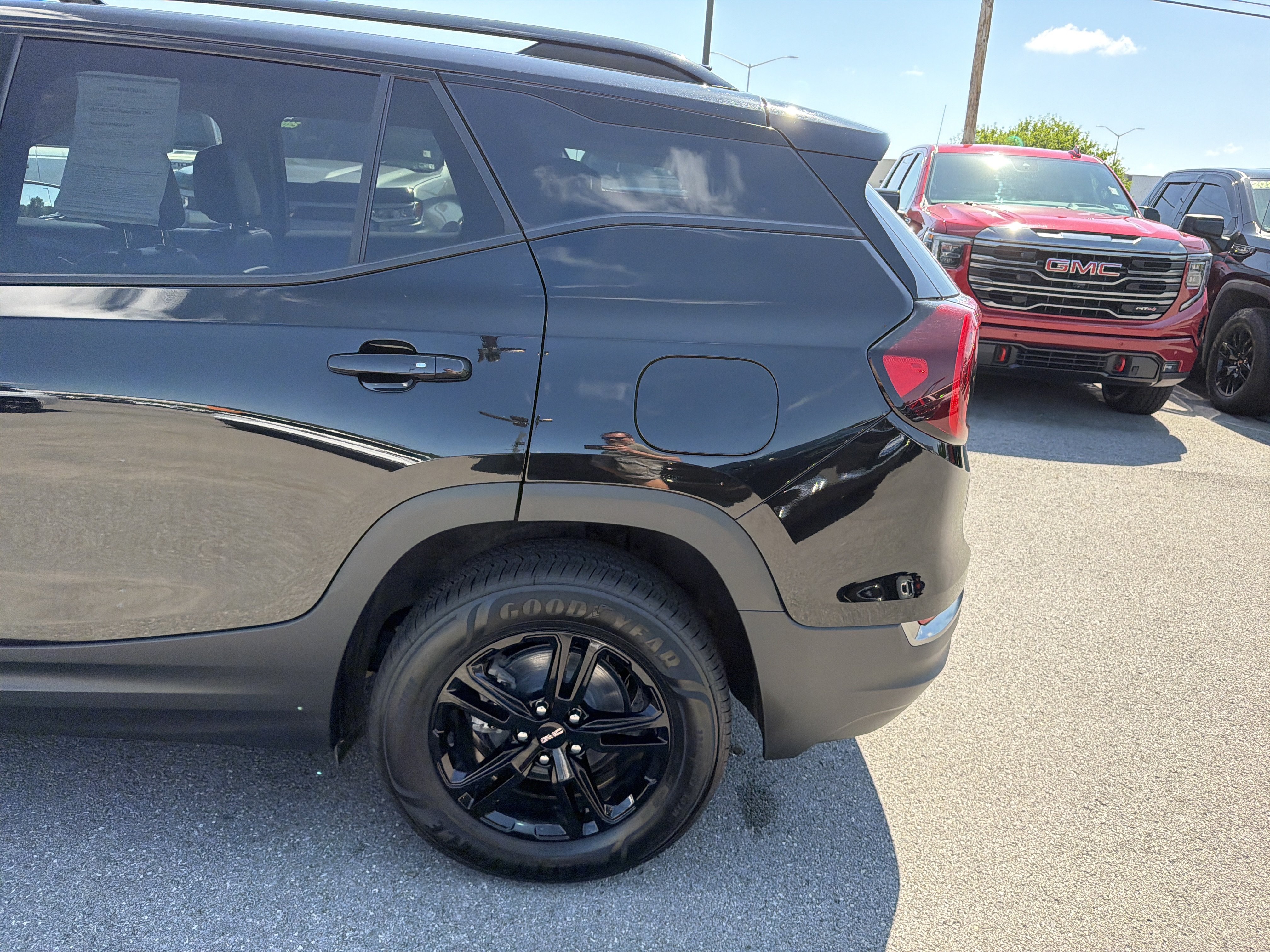 Used 2023 GMC Terrain AT4 AWD/4WD image 9