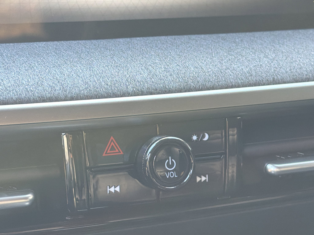 New 2026 Nissan Kicks SV w/ SV Premium Package image 25