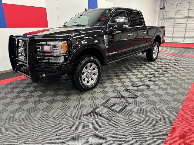 Used 2019 Ford F250 Platinum w/ FX4 Off-Road Package AWD/4WD image 3