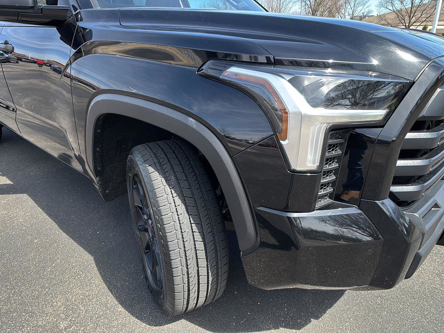 Used 2022 Toyota Tundra SR5 AWD/4WD image 19