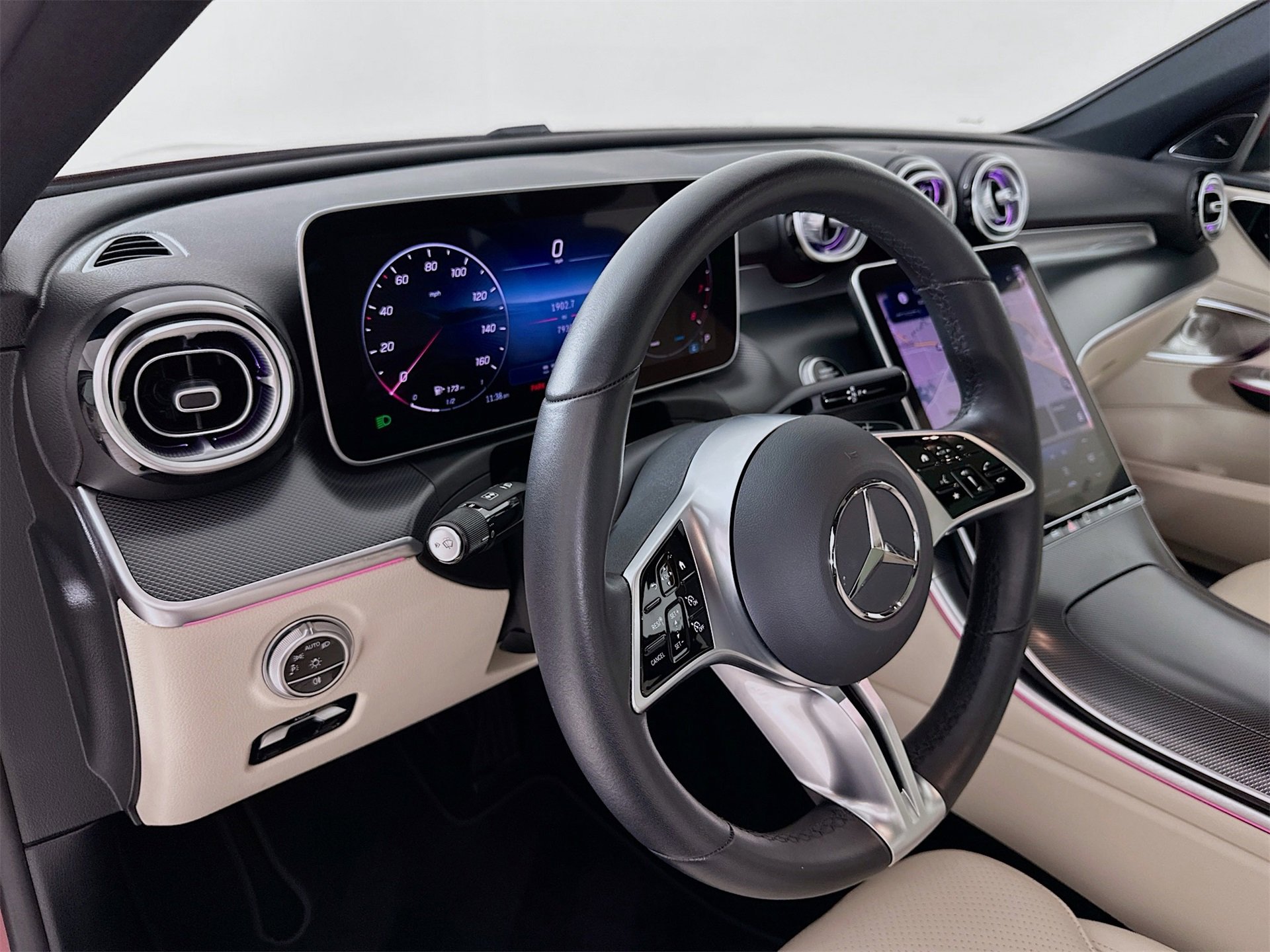 Used 2025 Mercedes-Benz C 300 Sedan image 10