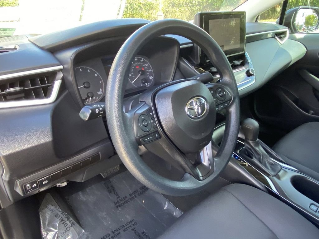 Certified 2025 Toyota Corolla LE FWD image 21