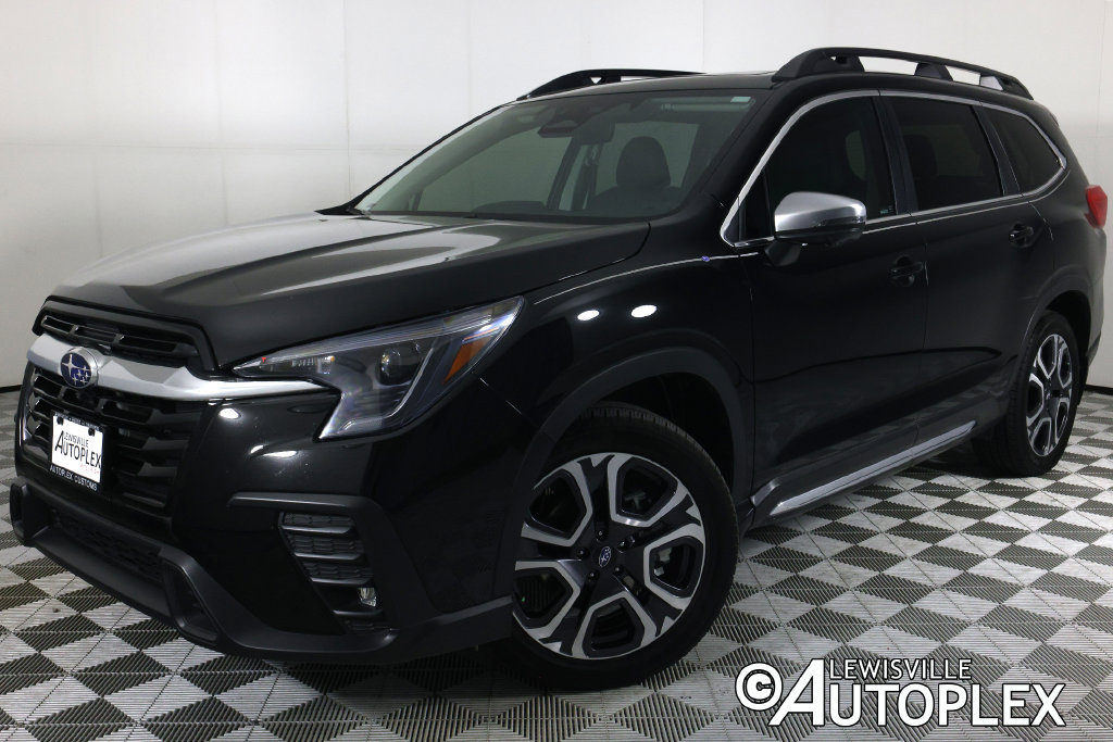 Used 2023 Subaru Ascent Limited w/ Technology Package AWD/4WD image 1
