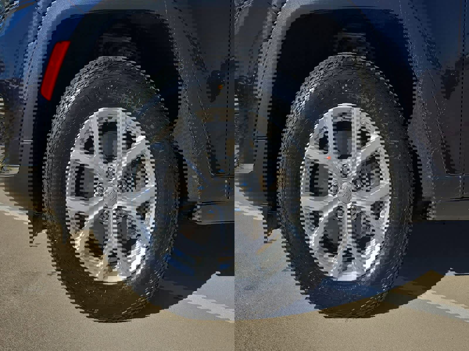 Used 2023 Jeep Grand Cherokee L Limited image 12