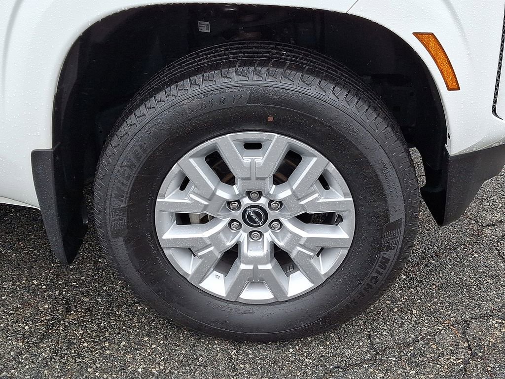 Used 2023 Nissan Frontier SV w/ Tow Package image 9
