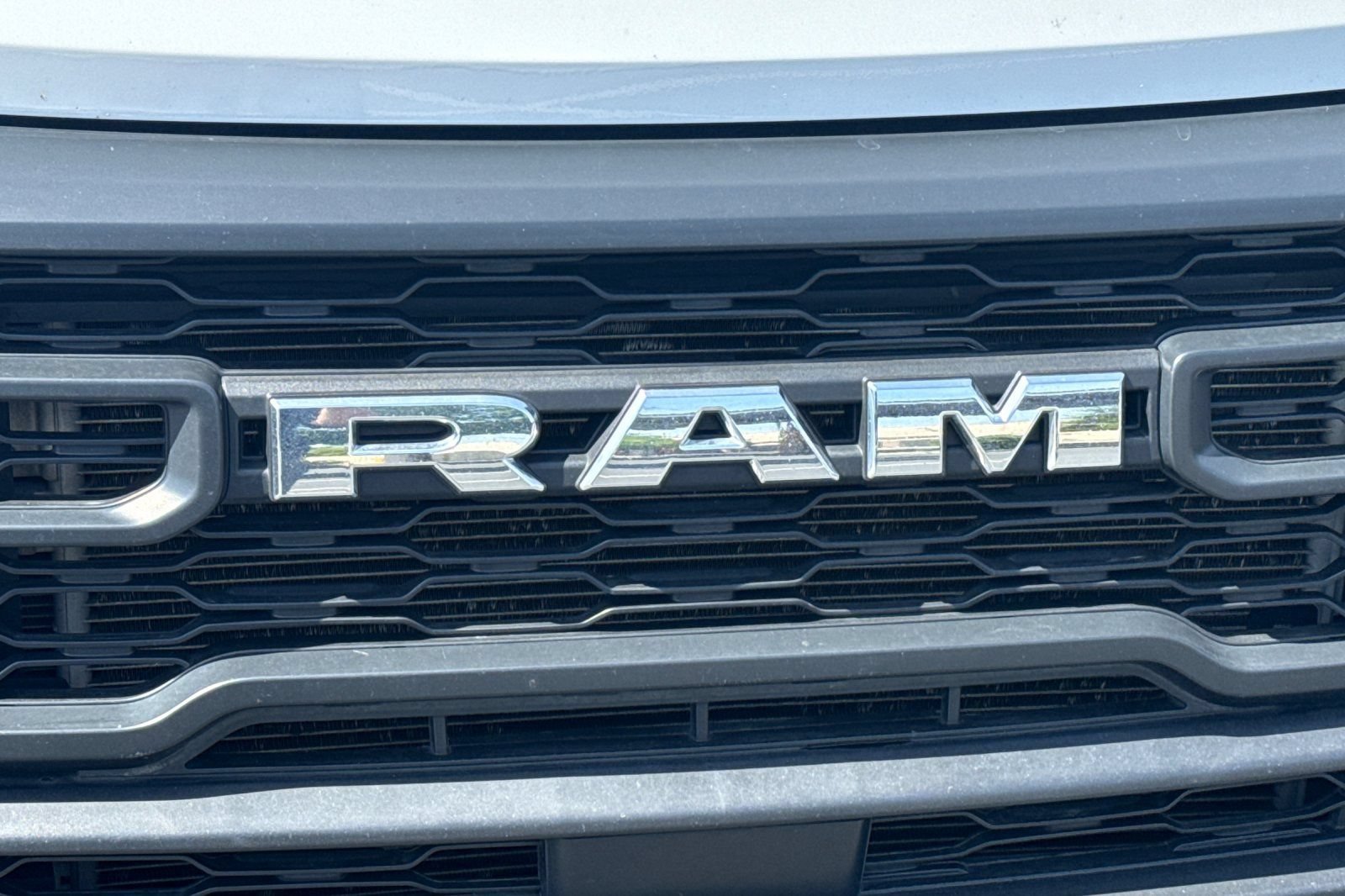 Used 2024 RAM ProMaster 2500 w/ Convenience Group FWD image 7