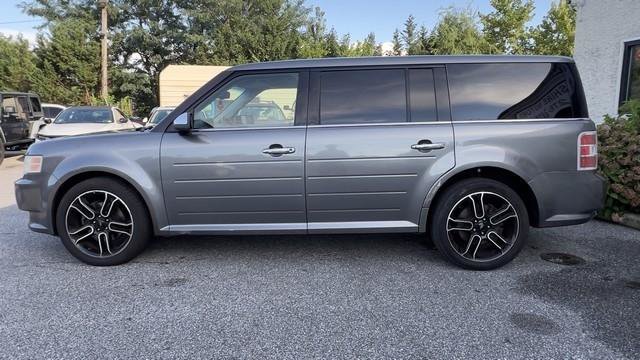Used 2010 Ford Flex Limited AWD/4WD image 4