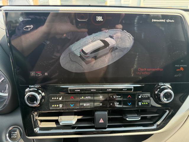 Used 2022 Toyota Highlander Platinum AWD/4WD image 30