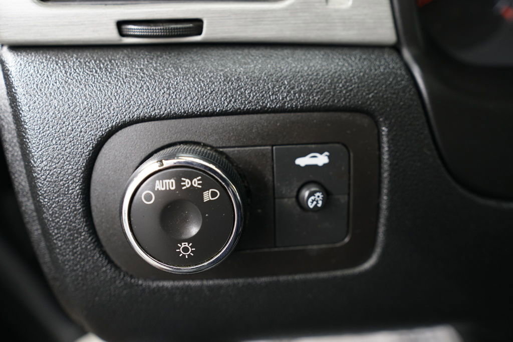 Used 2007 Chevrolet Impala LT FWD image 17