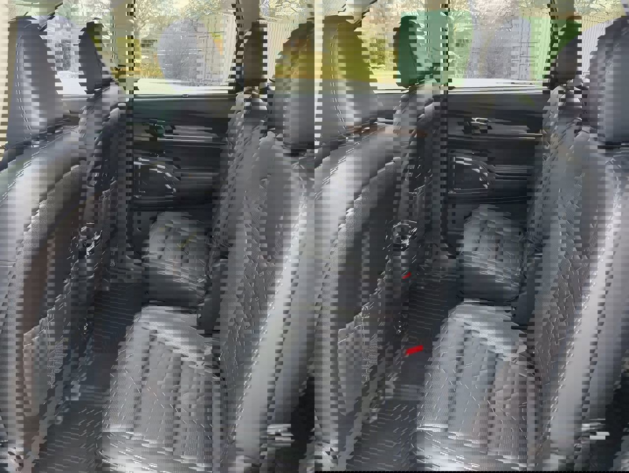 Used 2022 Kia Telluride SX w/ SX Prestige Package image 12