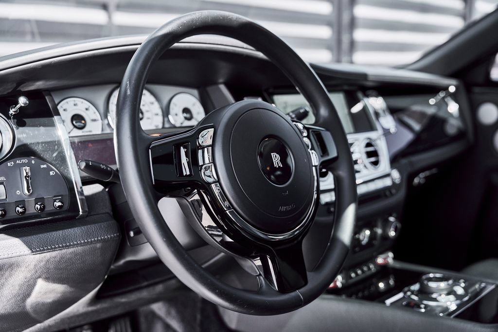 Used 2014 Rolls-Royce Ghost RWD image 41