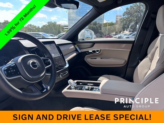 New 2026 Volvo XC90 B6 Plus w/ Protection Package Premier image 21