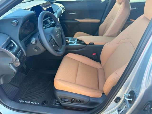 New 2026 Lexus UX 300h AWD image 14