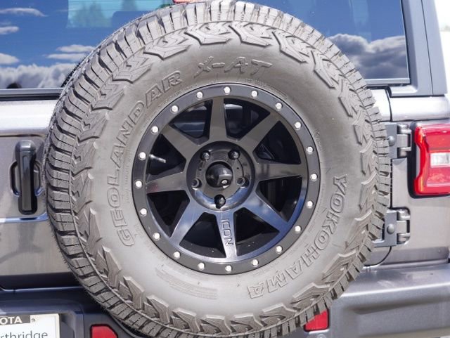 Used 2021 Jeep Wrangler Unlimited Sahara w/ Cold Weather Group AWD/4WD image 13