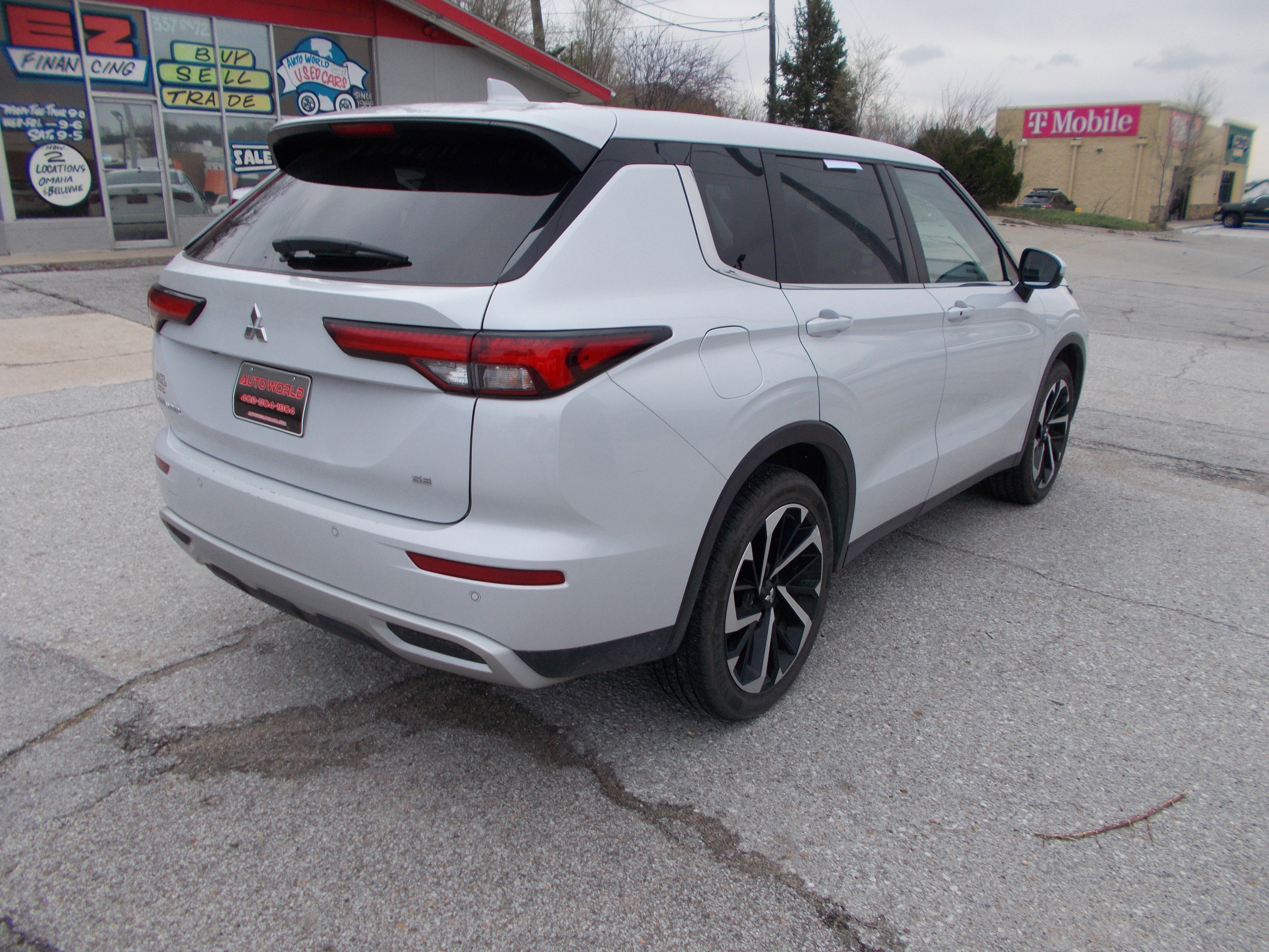 Used 2024 Mitsubishi Outlander SE FWD image 5
