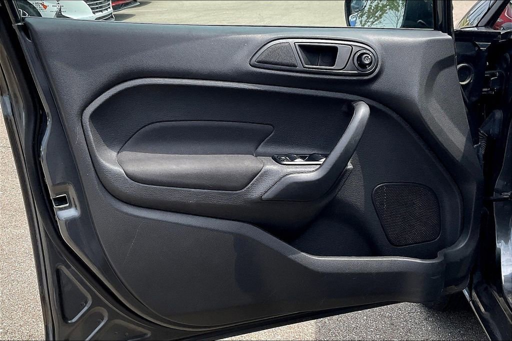 Used 2019 Ford Fiesta SE image 22