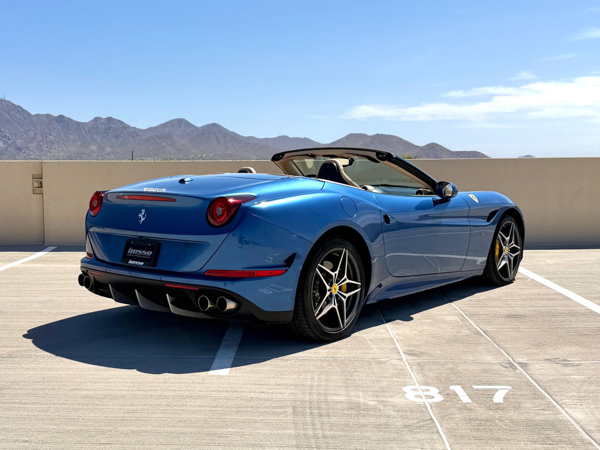 Used 2015 Ferrari California T RWD image 7