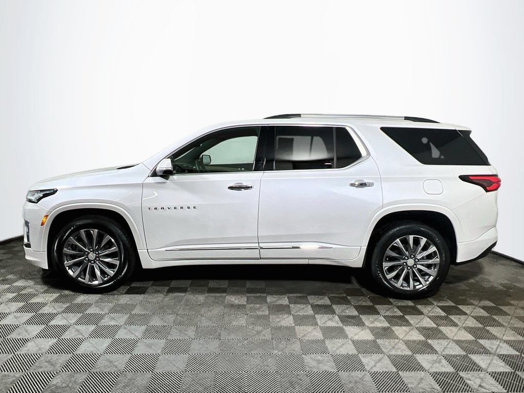 Used 2023 Chevrolet Traverse Premier AWD/4WD image 4