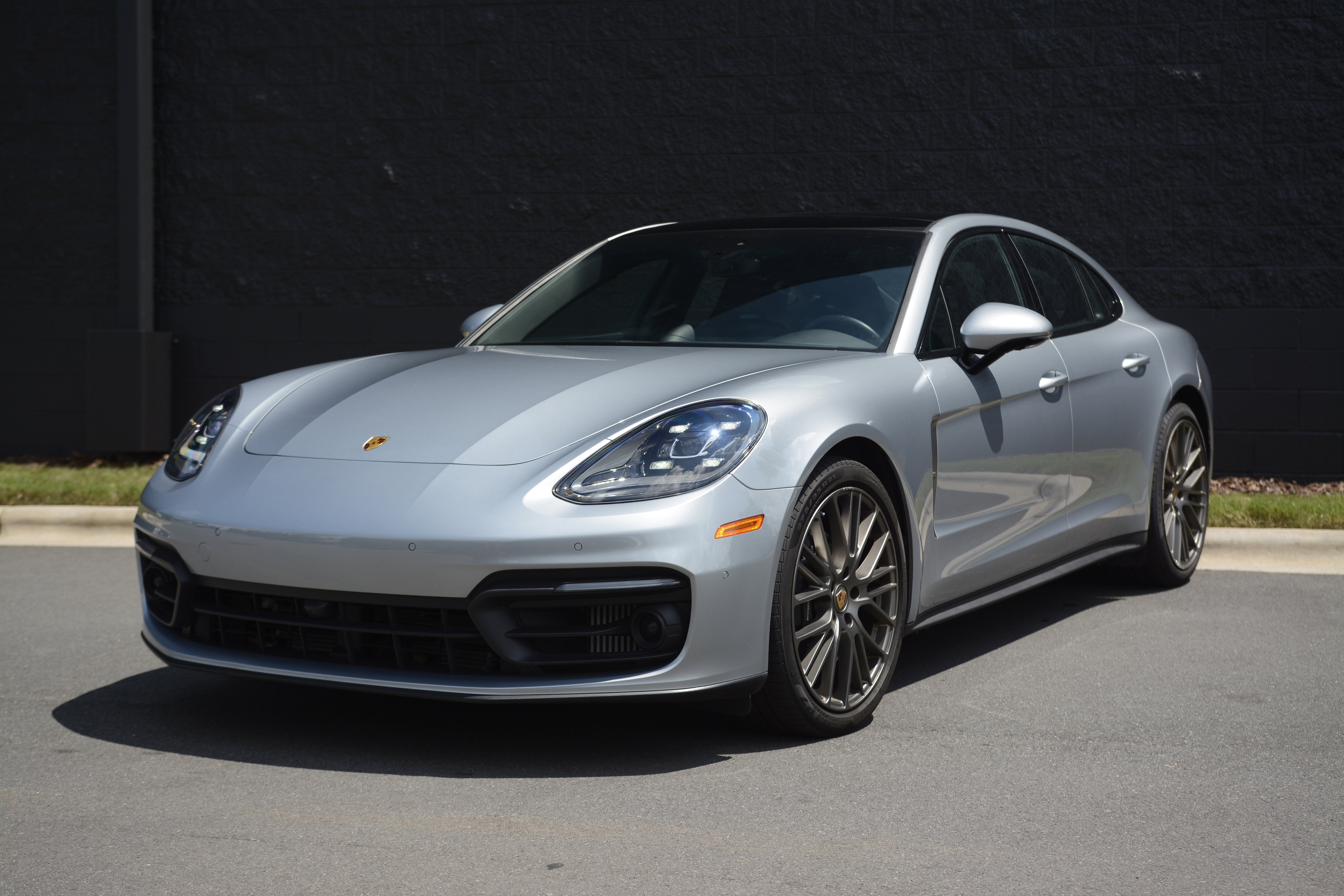 Certified 2023 Porsche Panamera Platinum Edition RWD image 1