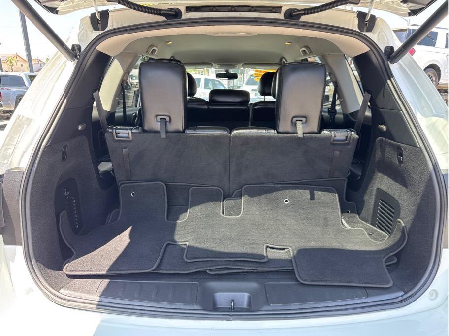 Used 2020 Nissan Pathfinder SL FWD image 23