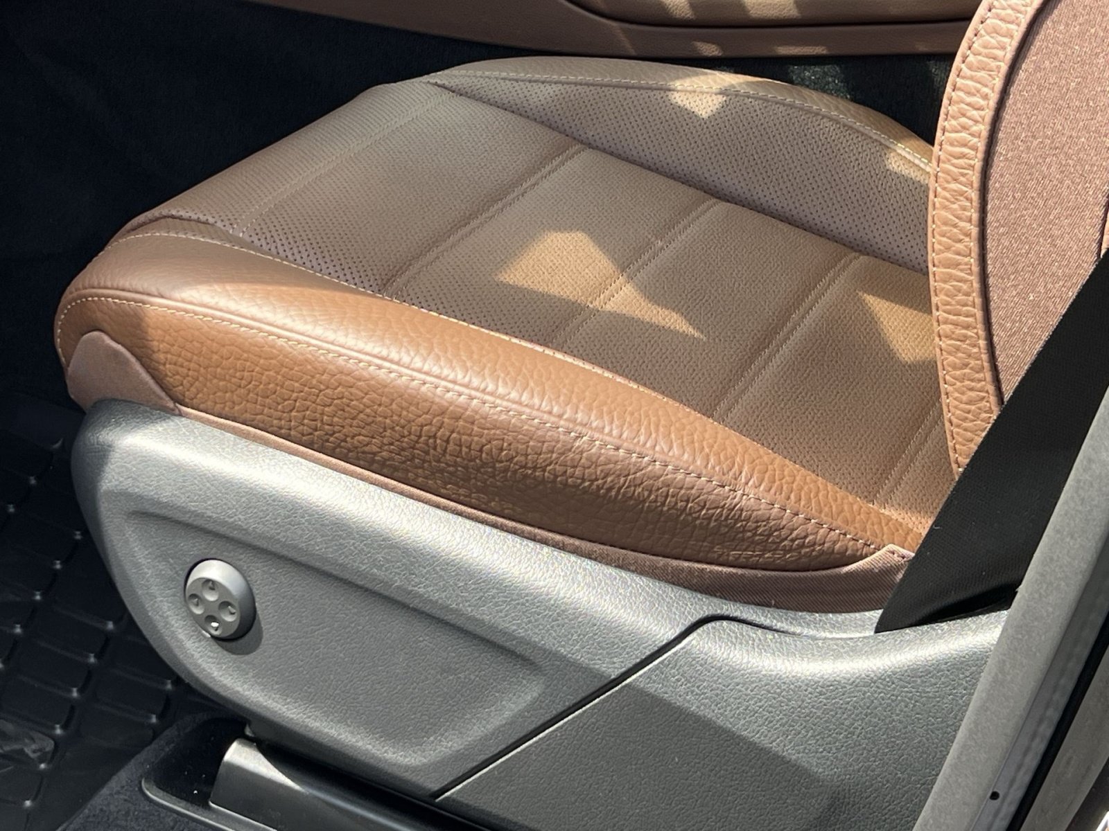 New 2026 Mercedes-Benz GLE 450 4MATIC Coupe image 19