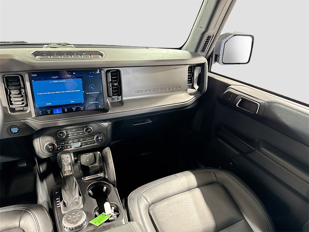 Used 2025 Ford Bronco Badlands image 24