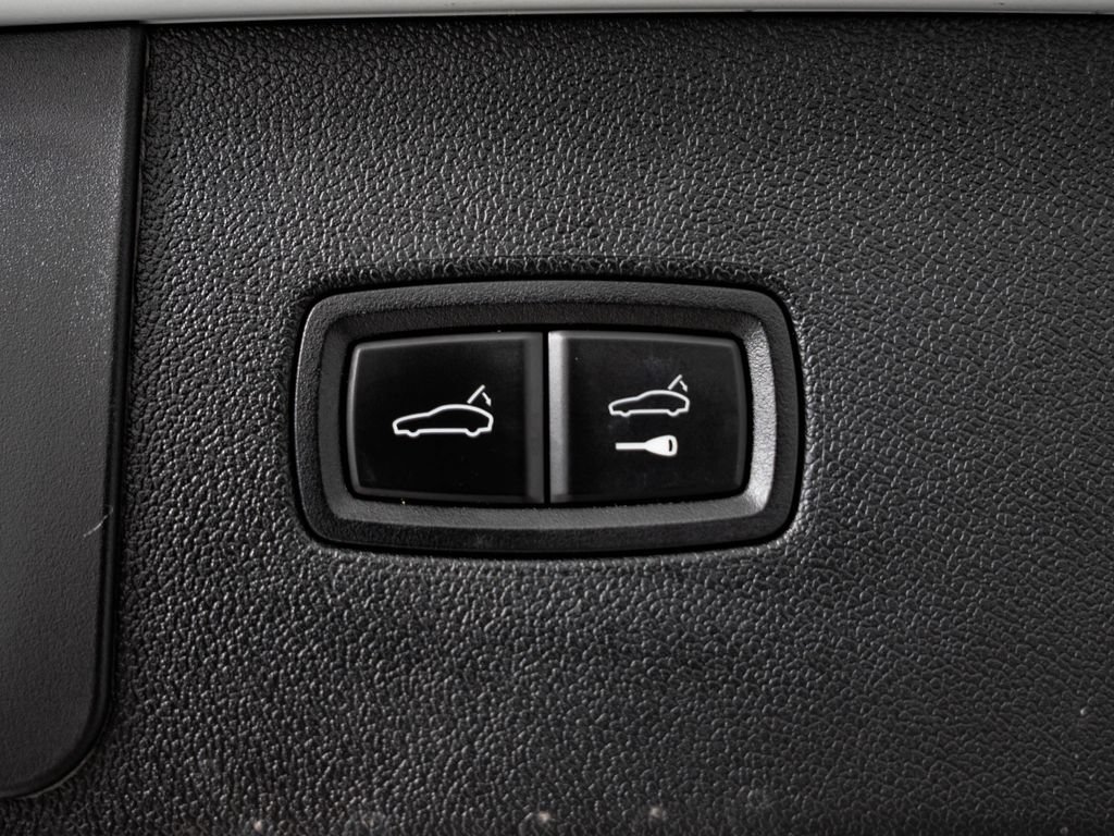 Certified 2020 Porsche Cayenne AWD/4WD image 22