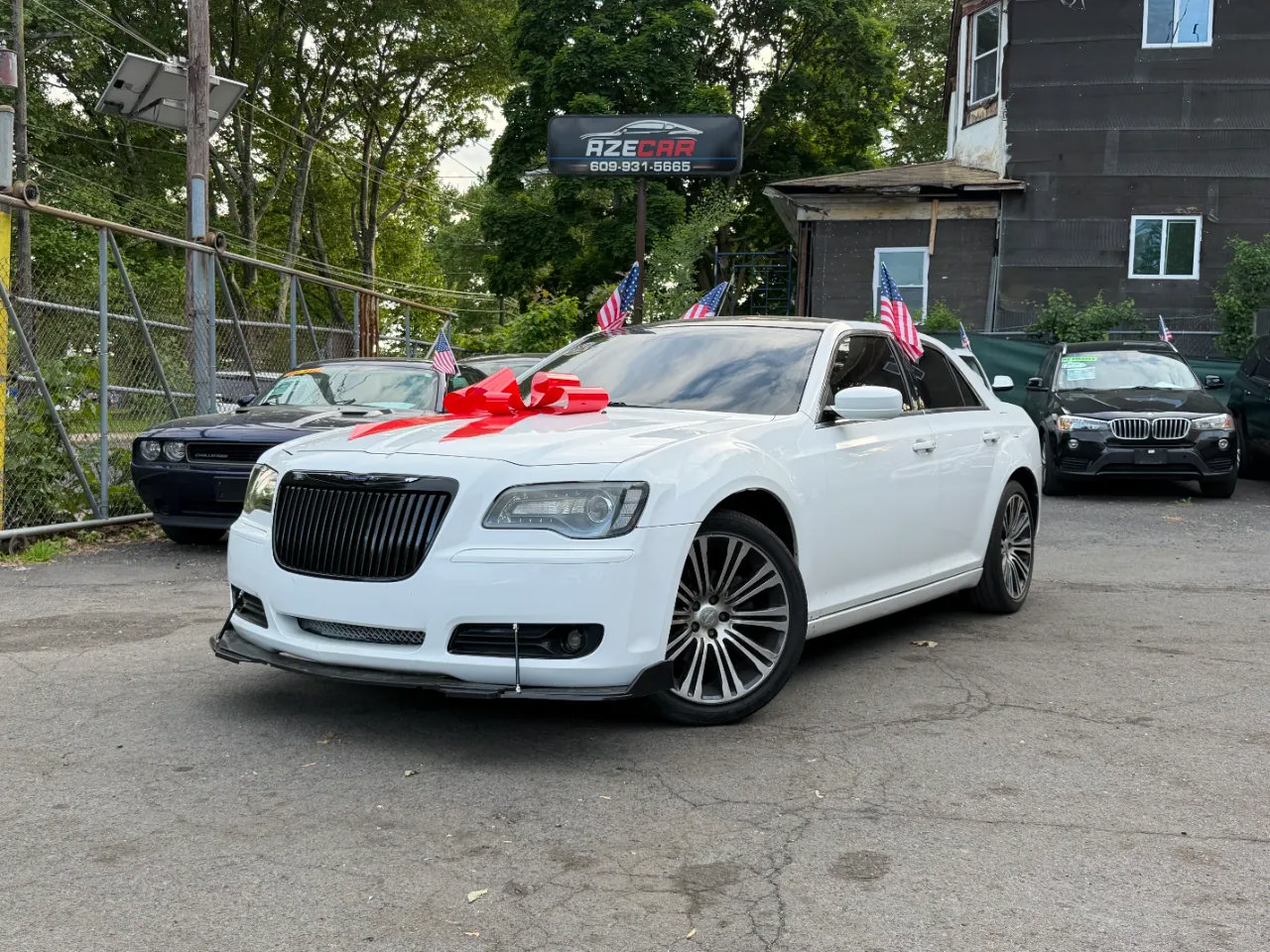 Used 2012 Chrysler 300 S RWD image 2