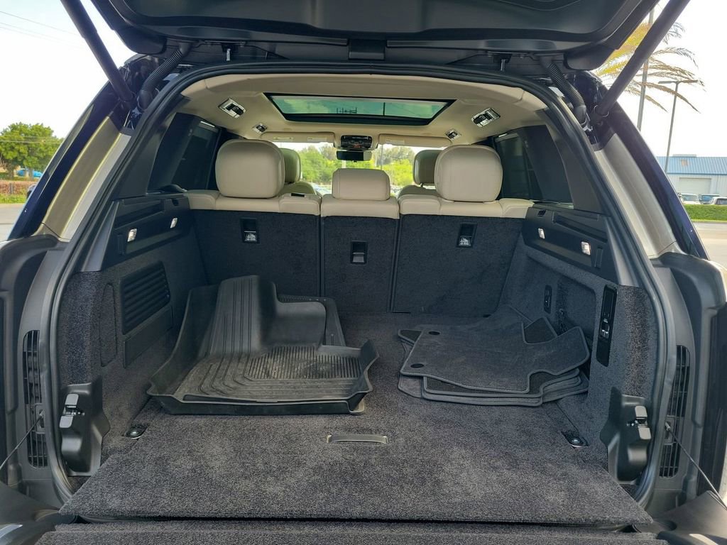 Certified 2023 Land Rover Range Rover SE AWD/4WD image 11