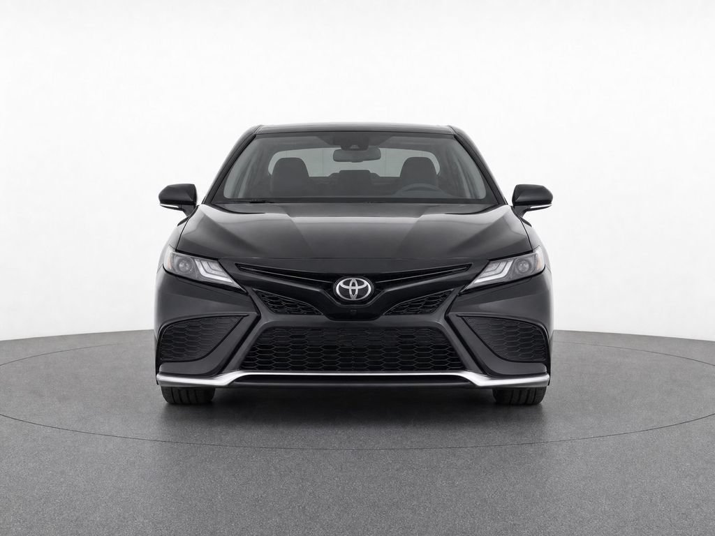 Used 2024 Toyota Camry XSE w/ Navigation Package FWD image 5