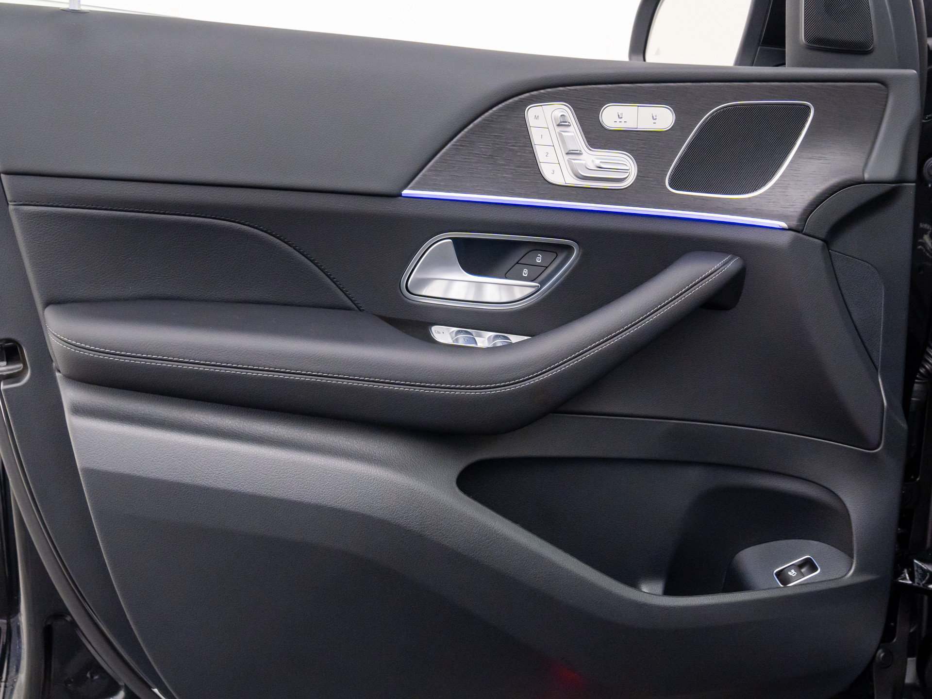New 2026 Mercedes-Benz GLE 350 4MATIC image 14