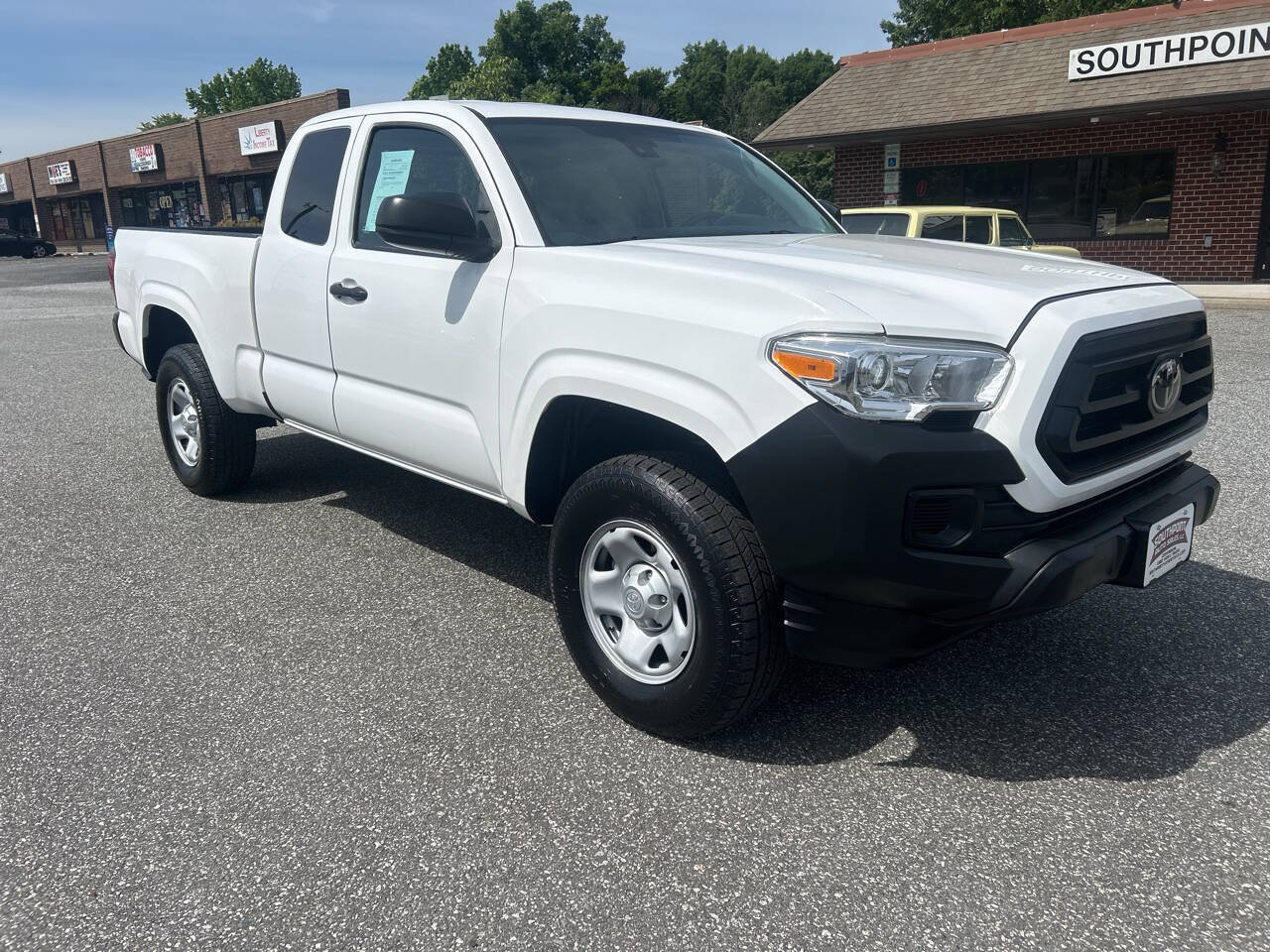 Used 2020 Toyota Tacoma SR RWD image 9
