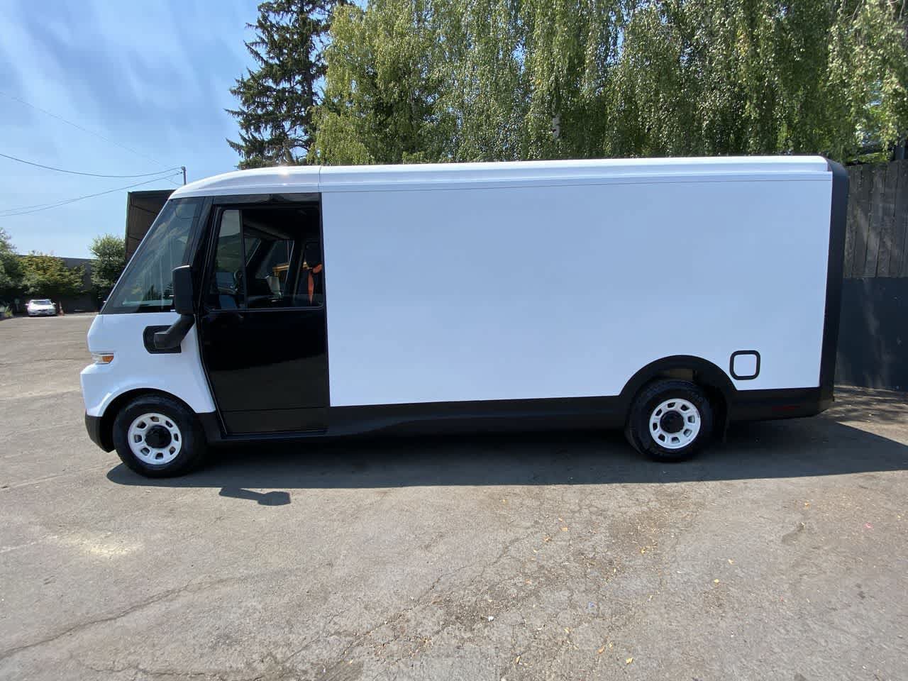 Used 2024 Chevrolet Brightdrop 600 w/ Commercial Equipment Package AWD/4WD image 3