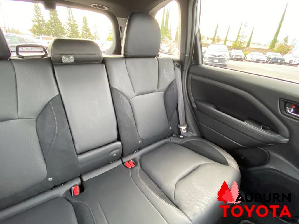 Used 2025 Subaru Forester Touring AWD/4WD image 24