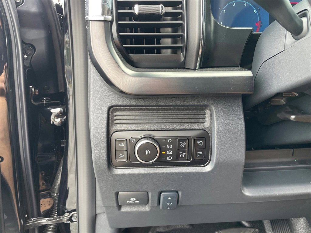 New 2026 Ford F350 Lariat image 17