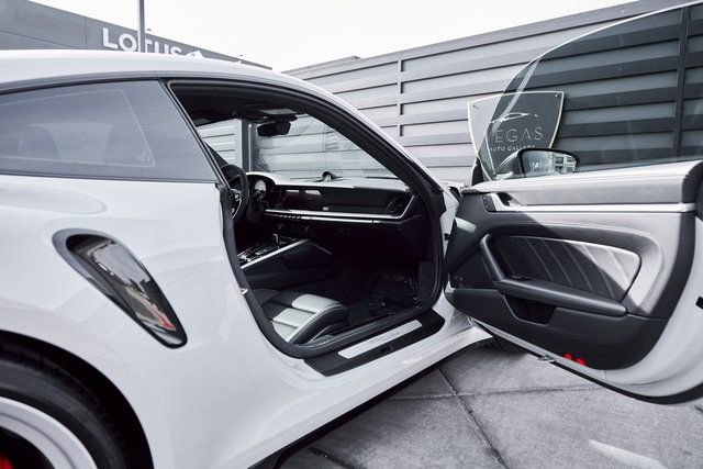 Used 2024 Porsche 911 Turbo image 22