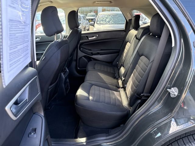 Used 2022 Ford Edge SEL image 16