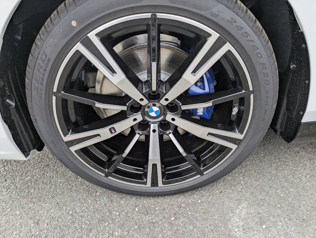 New 2026 BMW 530i xDrive w/ M Sport Package AWD/4WD image 10