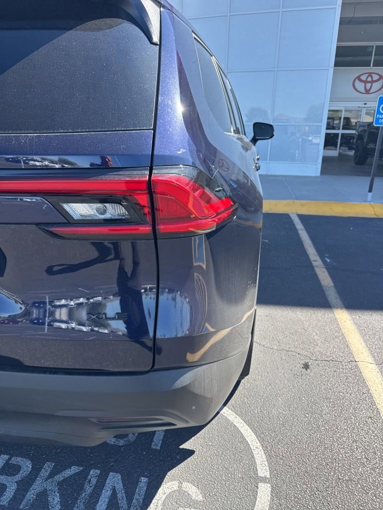 Certified 2024 Toyota Grand Highlander XLE image 6