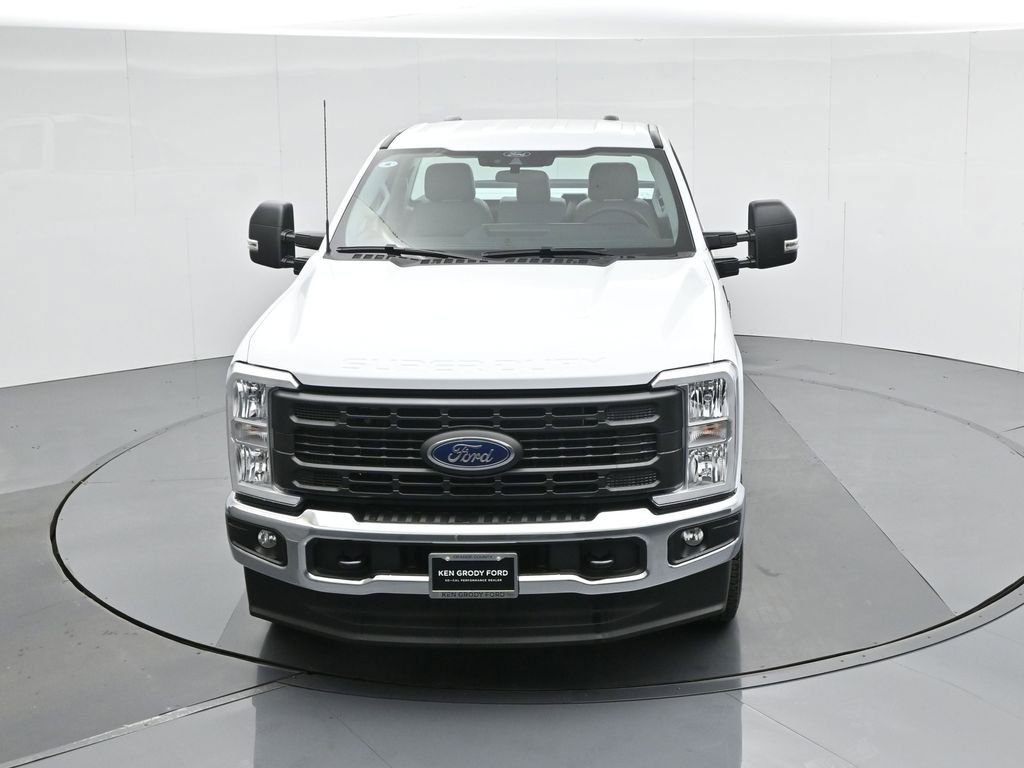 New 2026 Ford F250 XL w/ XL Chrome Package image 32