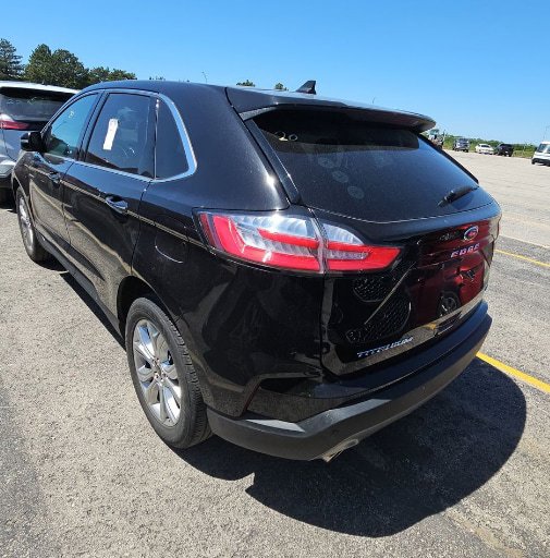 Used 2023 Ford Edge Titanium w/ Equipment Group 301A AWD/4WD image 2