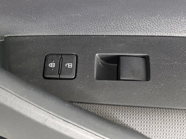 Used 2022 Toyota Corolla LE FWD image 31