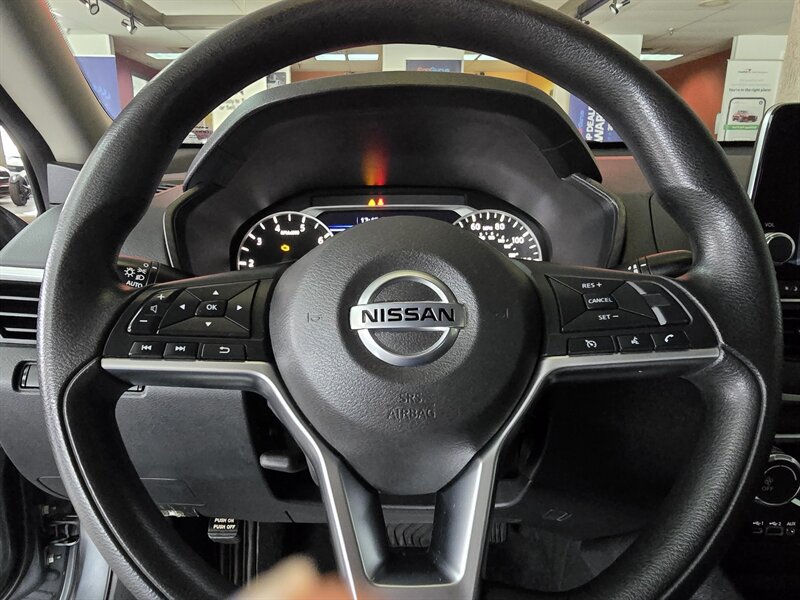 Used 2020 Nissan Altima 2.5 S FWD image 22
