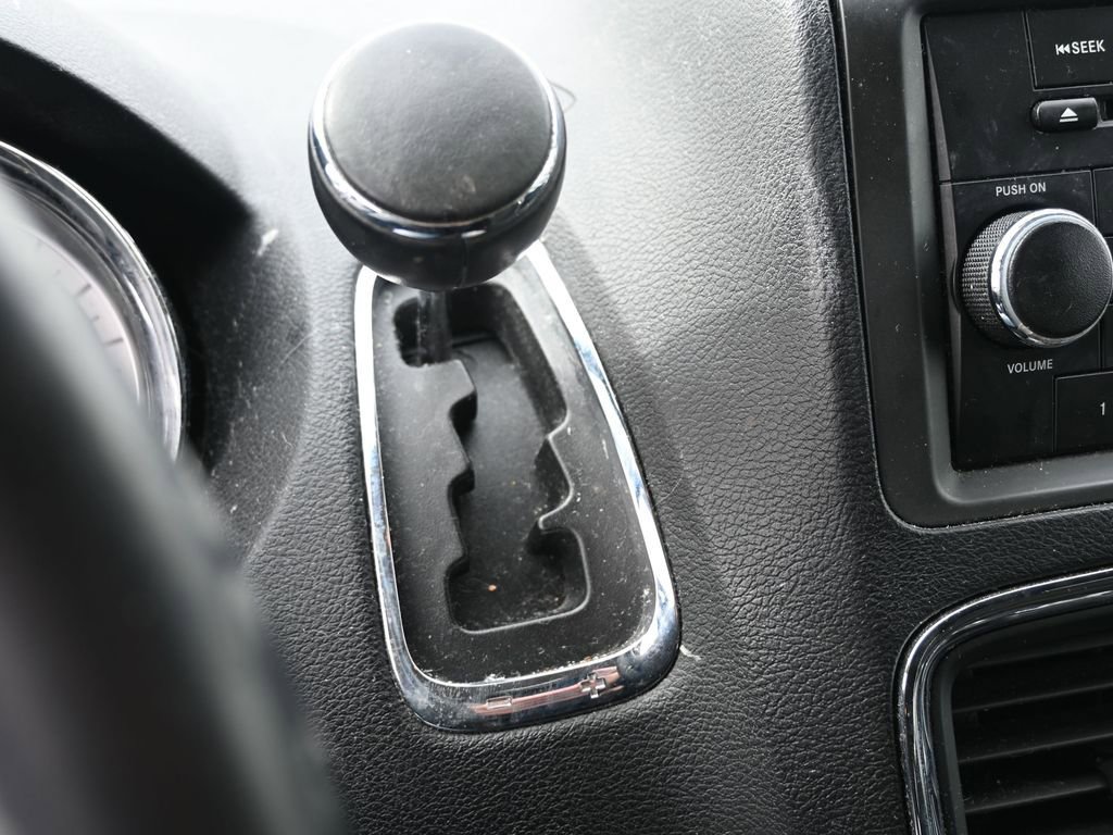 Used 2013 Dodge Grand Caravan SE image 17