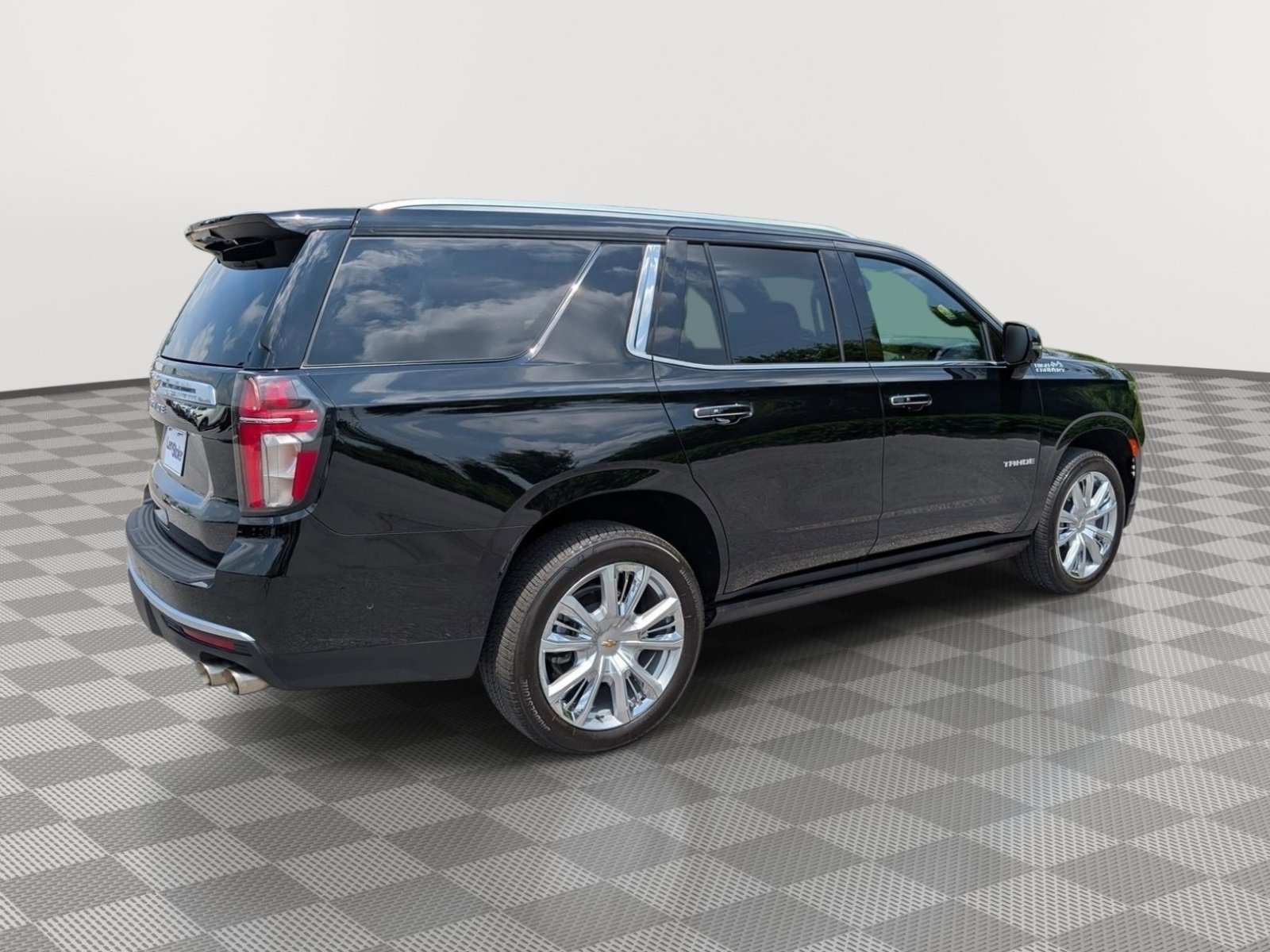 Used 2024 Chevrolet Tahoe High Country w/ Advanced Technology Package AWD/4WD image 5