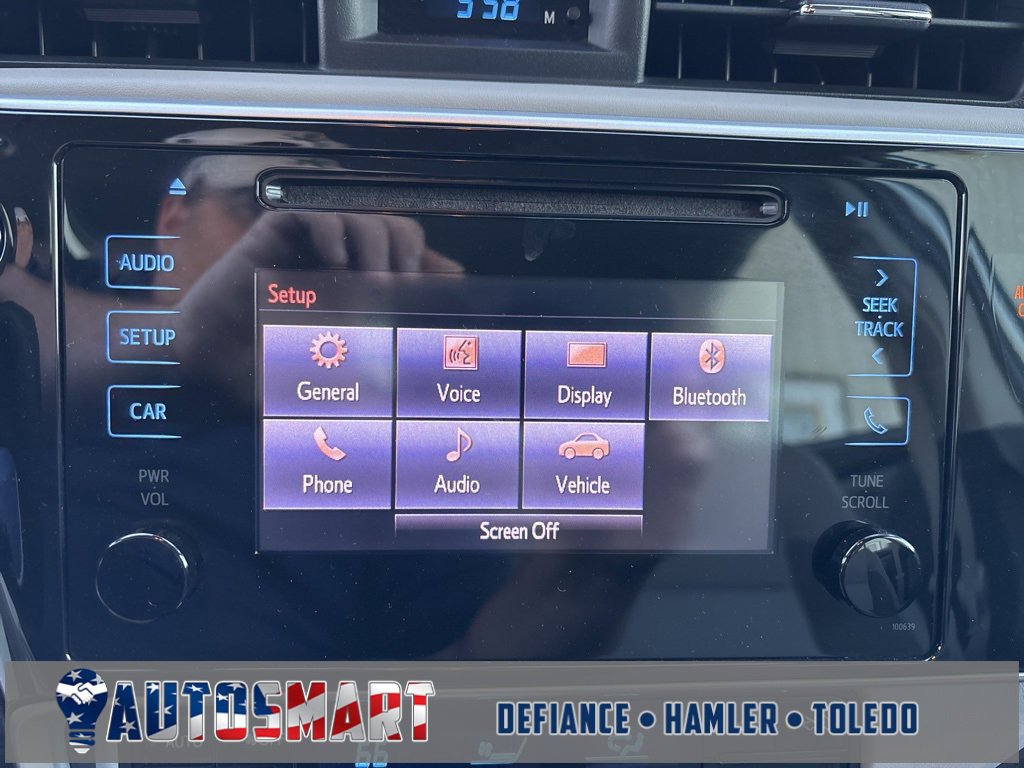 Used 2018 Toyota Corolla LE image 21