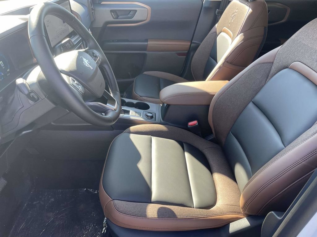 New 2025 Ford Bronco Sport Outer Banks AWD/4WD image 13