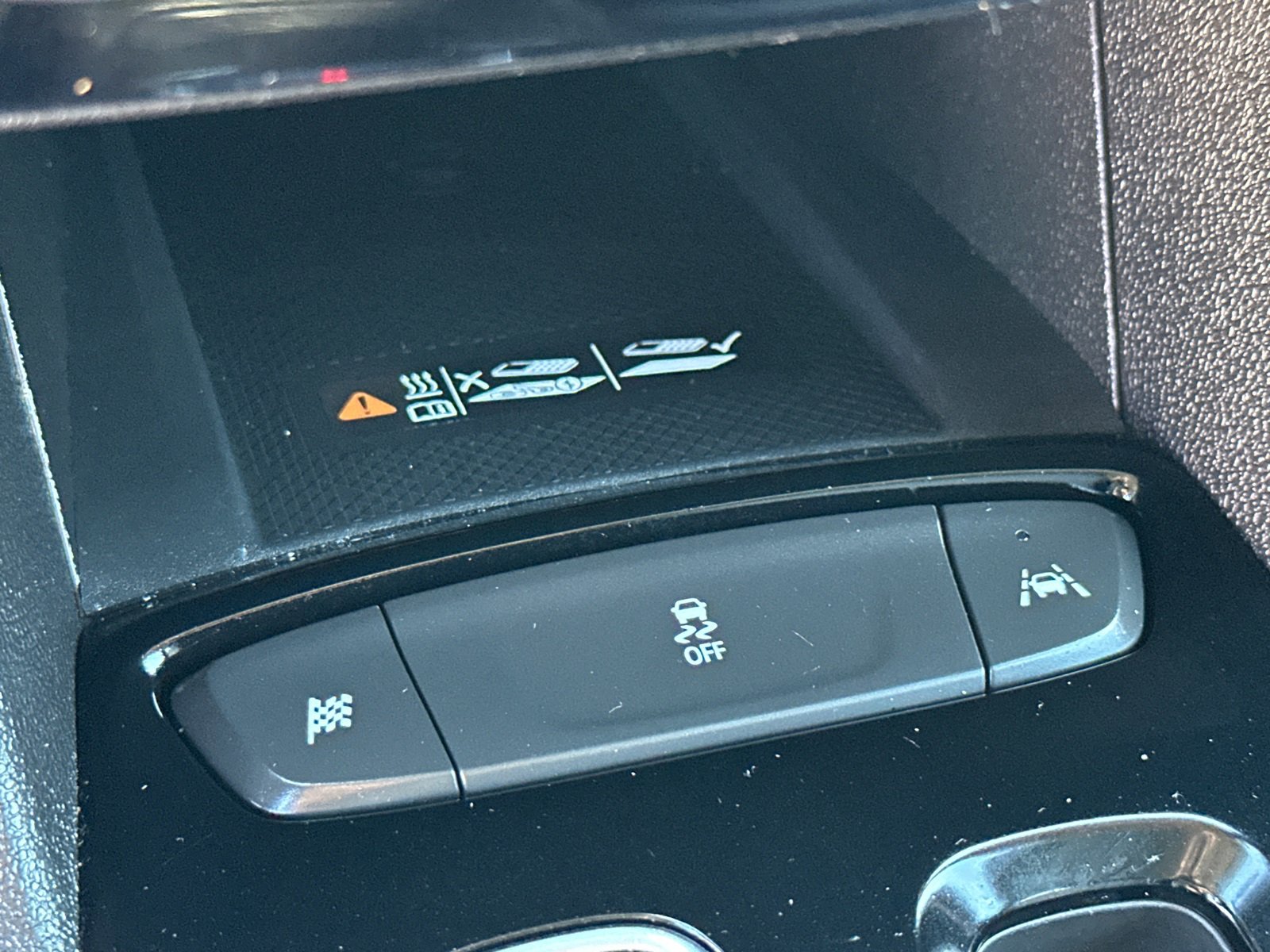 Used 2022 Chevrolet Bolt EUV Premier image 32