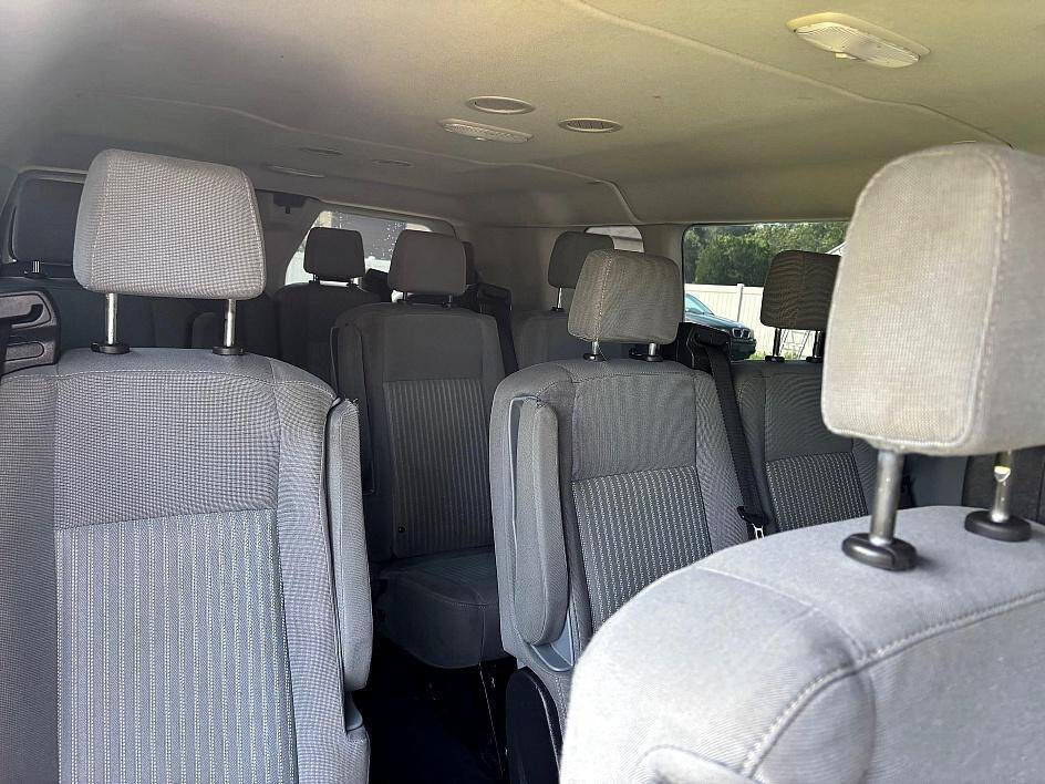 Used 2019 Ford Transit 350 XLT image 7